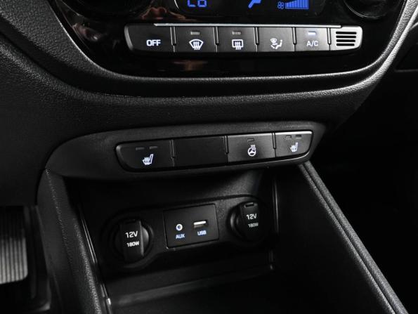 Hyundai Solaris II с пробегом 2018 года, цена 1 499 000 рублей, 127576 км, седан, Автокод Объявления