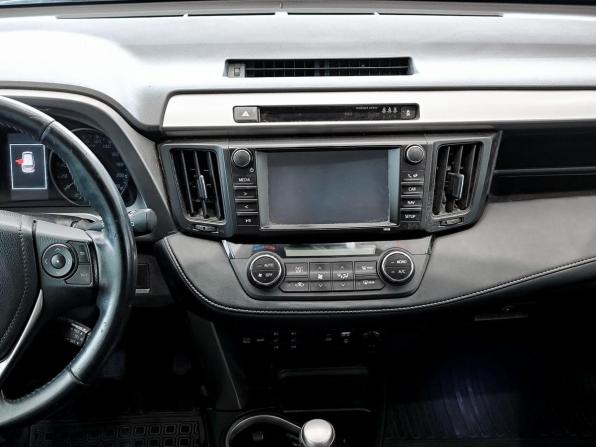 Toyota RAV4 IV (XA40) Рестайлинг с пробегом 2017 года, цена 2 399 000 рублей, 89502 км, внедорожник, Автокод Объявления