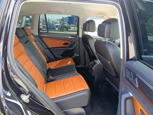 Volkswagen Tiguan II с пробегом 2018 года, цена 3 536 000 рублей, 61562 км, внедорожник, Автокод Объявления