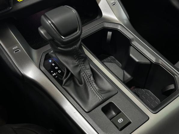Toyota Wildlander II с пробегом 2026 года, цена 4 150 000 рублей, 60 км, внедорожник, Автокод Объявления