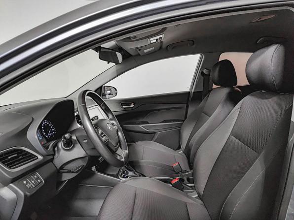 Hyundai Solaris II с пробегом 2017 года, цена 1 450 000 рублей, 60000 км, седан, Автокод Объявления
