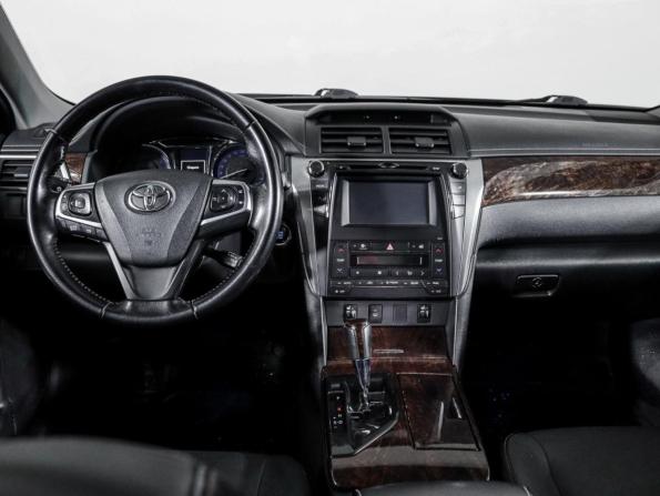 Toyota Camry VII (XV50) Рестайлинг с пробегом 2015 года, цена 1 960 000 рублей, 175352 км, седан, Автокод Объявления