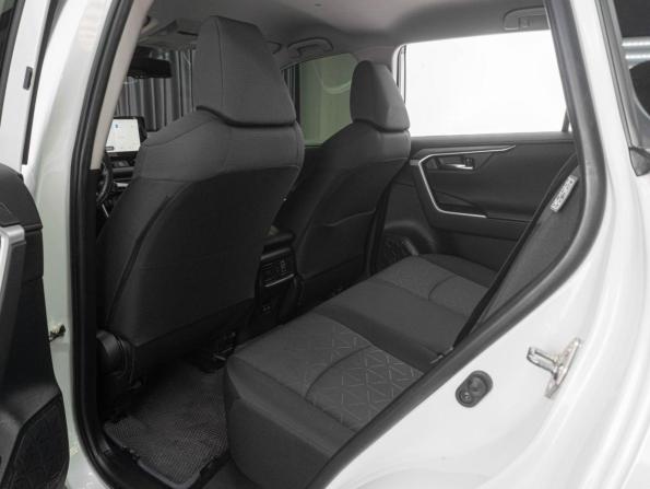 Toyota RAV4 V (XA50) с пробегом 2023 года, цена 3 699 000 рублей, 68355 км, внедорожник, Автокод Объявления