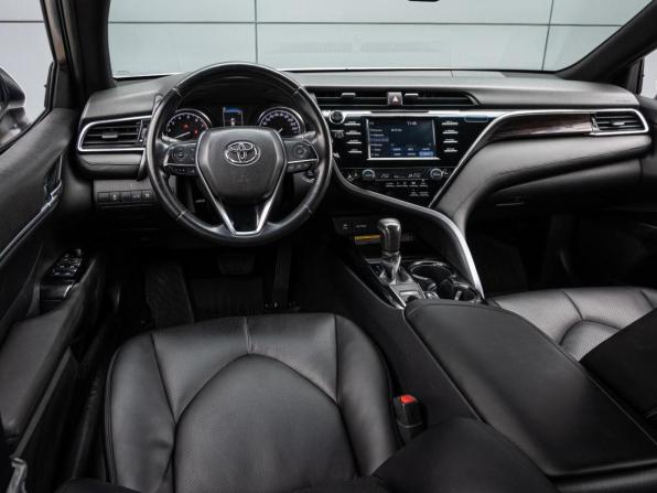 Toyota Camry VIII (XV70) с пробегом 2018 года, цена 2 650 000 рублей, 114347 км, седан, Автокод Объявления