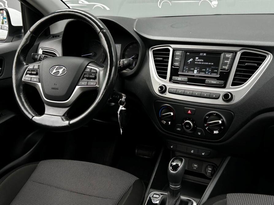 Hyundai Solaris II Санкт-Петербург  - изображение 13