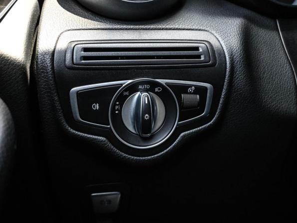 Mercedes-Benz GLC I (X253) Рестайлинг с пробегом 2019 года, цена 3 614 000 рублей, 97742 км, внедорожник, Автокод Объявления