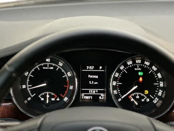 Skoda Superb II с пробегом 2012 года, цена 1 100 000 рублей, 178500 км, лифтбек, Автокод Объявления