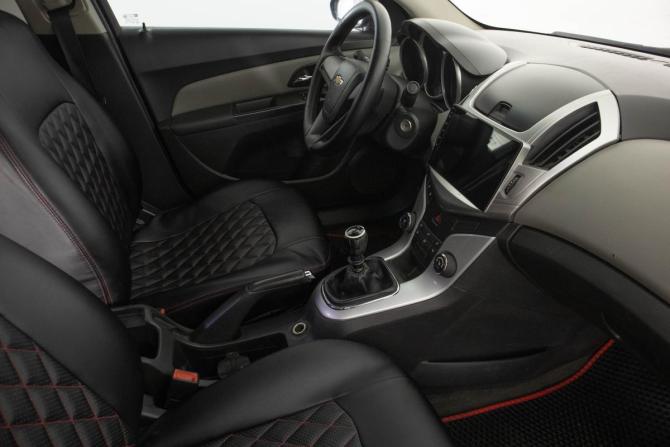 Chevrolet Cruze I Рестайлинг с пробегом 2014 года, цена 569 000 рублей, 275200 км, седан, Автокод Объявления