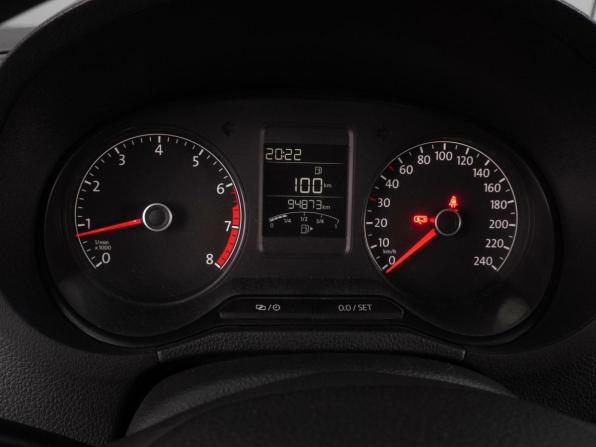 Volkswagen Polo V Рестайлинг с пробегом 2015 года, цена 1 060 000 рублей, 94873 км, седан, Автокод Объявления