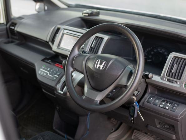 Honda Stepwgn IV Рестайлинг с пробегом 2012 года, цена 1 110 000 рублей, 236028 км, минивэн, Автокод Объявления
