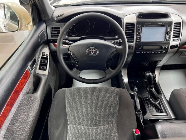 Toyota Land Cruiser Prado 120 Series Рестайлинг с пробегом 2008 года, цена 2 145 000 рублей, 307572 км, внедорожник, Автокод Объявления