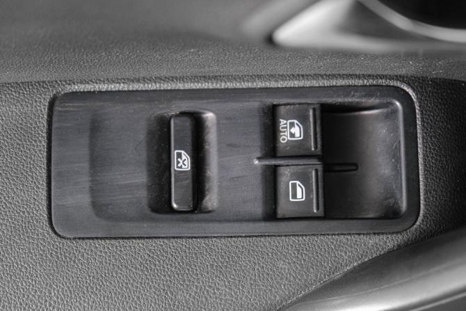 Volkswagen Polo V с пробегом 2012 года, цена 659 000 рублей, 244895 км, седан, Автокод Объявления