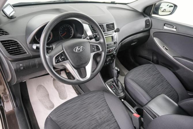 Hyundai Solaris I Рестайлинг с пробегом 2016 года, цена 1 349 000 рублей, 60000 км, седан, Автокод Объявления