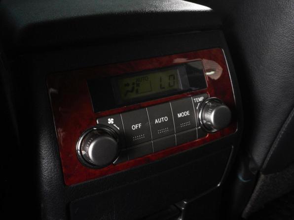 Toyota Highlander II (XU40) Рестайлинг с пробегом 2012 года, цена 1 890 000 рублей, 262688 км, внедорожник, Автокод Объявления