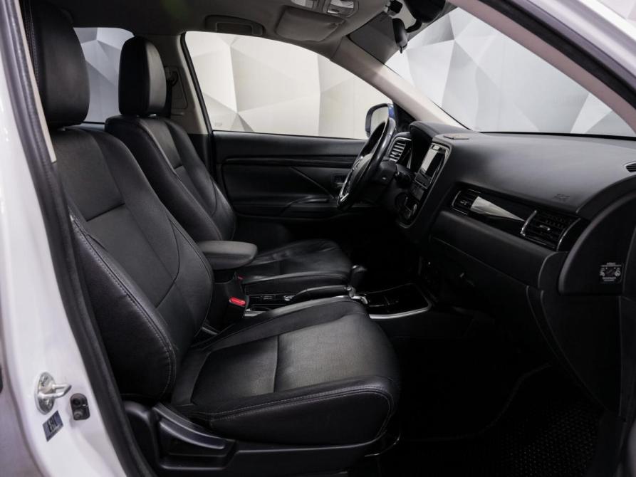 Mitsubishi Outlander III Рестайлинг 2 Ульяновск  - изображение 12