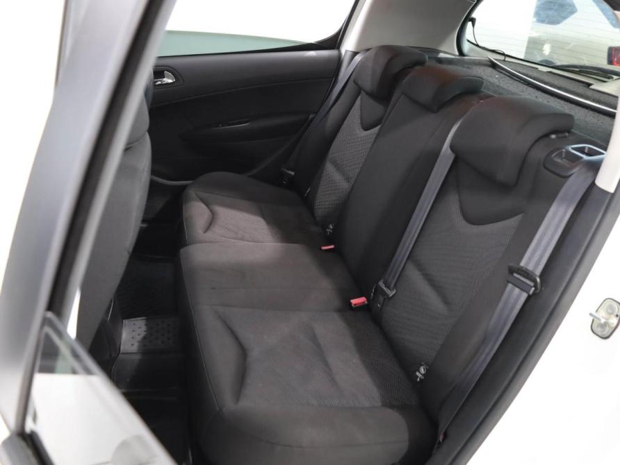 Peugeot 308 I Рестайлинг Ростов-на-Дону  - изображение 9