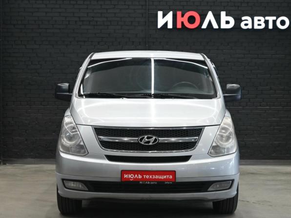 Hyundai Grand Starex I с пробегом 2008 года, цена 1 000 000 рублей, 221269 км, минивэн, Автокод Объявления