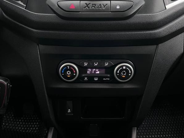 Lada (ВАЗ) XRAY I с пробегом 2019 года, цена 925 000 рублей, 90210 км, хэтчбек, Автокод Объявления