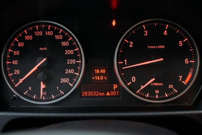BMW X1 I (E84) с пробегом 2011 года, цена 1 050 000 рублей, 283008 км, внедорожник, Автокод Объявления
