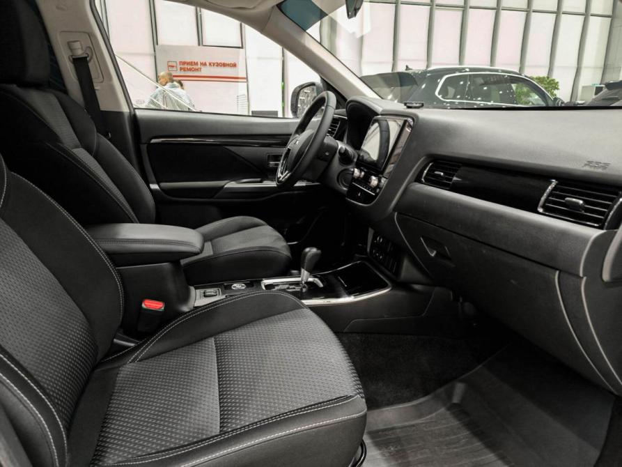 Mitsubishi Outlander III Рестайлинг 3 Казань  - изображение 13