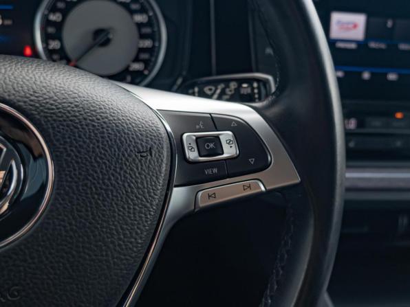 Volkswagen Touareg III с пробегом 2018 года, цена 4 110 000 рублей, 129288 км, внедорожник, Автокод Объявления