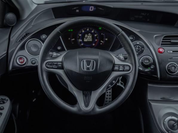 Honda Civic VIII с пробегом 2008 года, цена 675 000 рублей, 131000 км, хэтчбек, Автокод Объявления