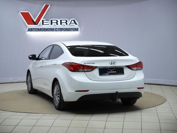 Hyundai Elantra V (MD) Рестайлинг с пробегом 2015 года, цена 950 000 рублей, 292158 км, седан, Автокод Объявления