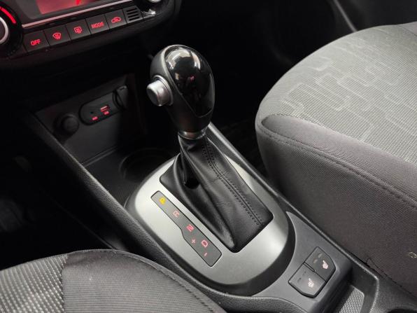 Kia Rio III Рестайлинг с пробегом 2017 года, цена 1 230 000 рублей, 138432 км, седан, Автокод Объявления