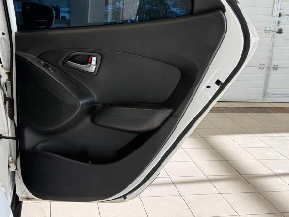 Hyundai ix35 I Рестайлинг с пробегом 2015 года, цена 1 280 000 рублей, 174000 км, внедорожник, Автокод Объявления