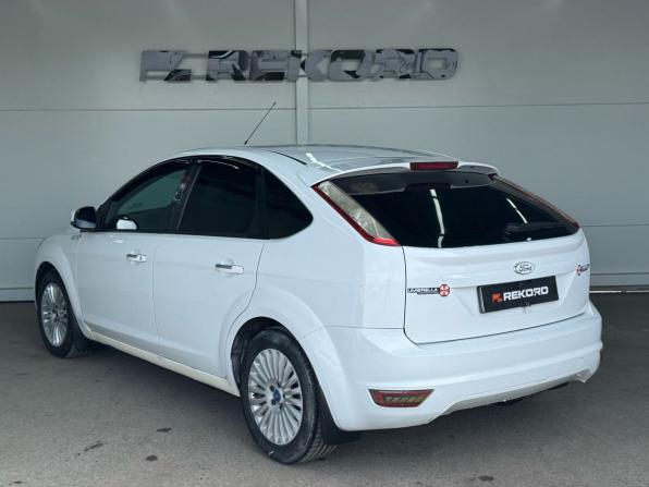 Ford Focus II Рестайлинг с пробегом 2010 года, цена 599 000 рублей, 200590 км, хэтчбек, Автокод Объявления