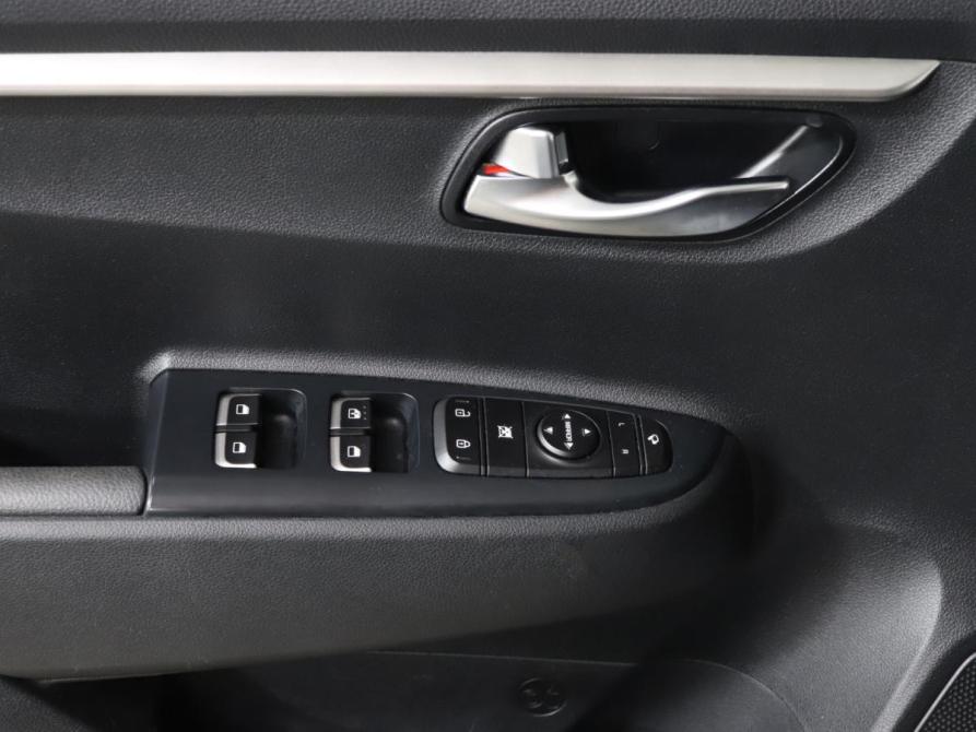 Kia Rio IV Рестайлинг Москва  - изображение 19