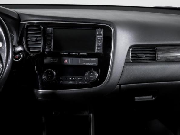 Mitsubishi Outlander III Рестайлинг 2 с пробегом 2015 года, цена 2 498 000 рублей, 72310 км, внедорожник, Автокод Объявления
