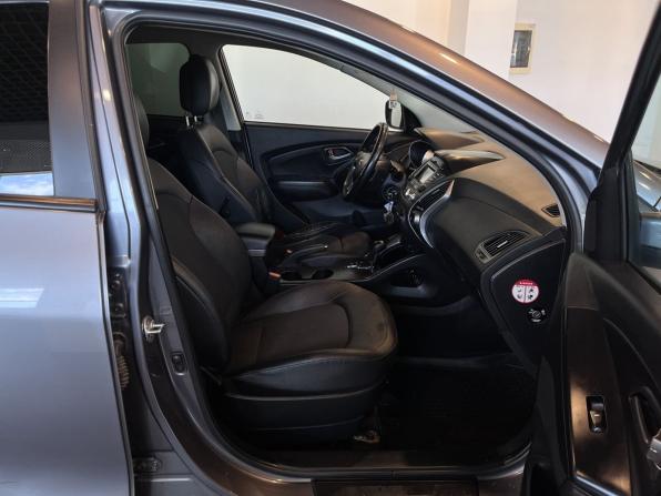 Hyundai ix35 I Рестайлинг с пробегом 2014 года, цена 1 315 000 рублей, 212535 км, внедорожник, Автокод Объявления