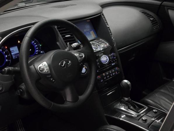 Infiniti QX70 с пробегом 2013 года, цена 1 750 000 рублей, 212000 км, внедорожник, Автокод Объявления