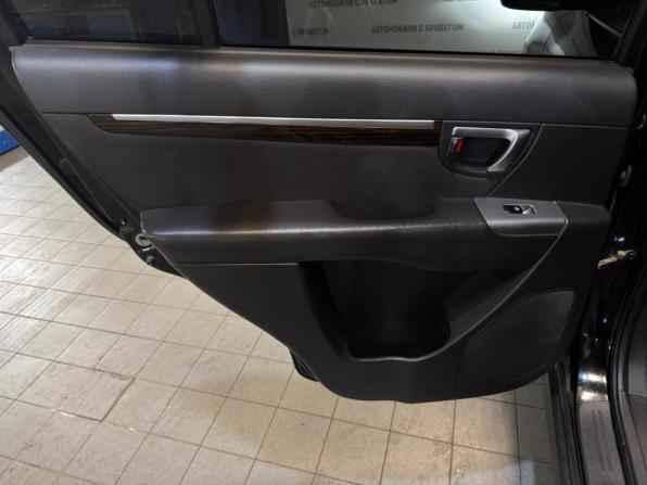 Hyundai Santa Fe II Рестайлинг с пробегом 2011 года, цена 1 179 000 рублей, 215000 км, внедорожник, Автокод Объявления
