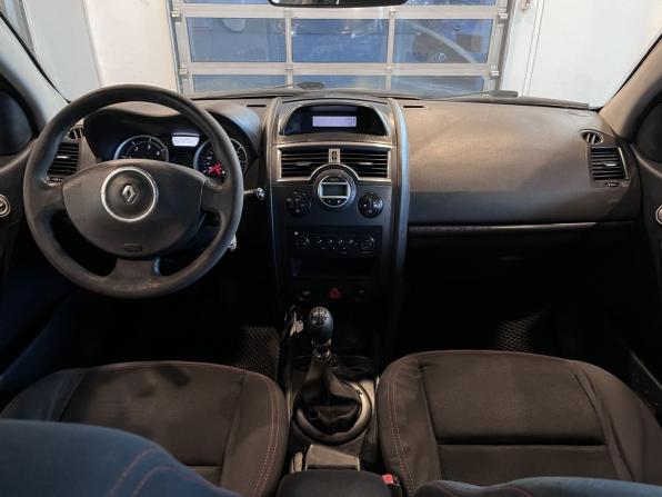 Renault Megane II Рестайлинг с пробегом 2007 года, цена 267 000 рублей, 433638 км, универсал, Автокод Объявления