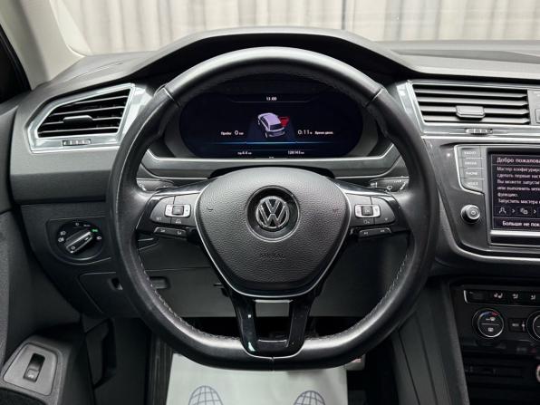 Volkswagen Tiguan II с пробегом 2017 года, цена 2 849 000 рублей, 128143 км, внедорожник, Автокод Объявления