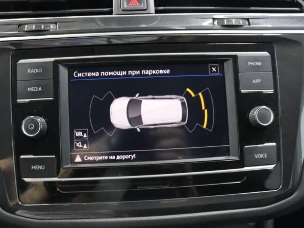 Volkswagen Tiguan II Рестайлинг с пробегом 2021 года, цена 2 486 000 рублей, 89810 км, внедорожник, Автокод Объявления
