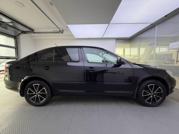 Skoda Octavia II (A5) Рестайлинг с пробегом 2011 года, цена 775 000 рублей, 269000 км, лифтбек, Автокод Объявления
