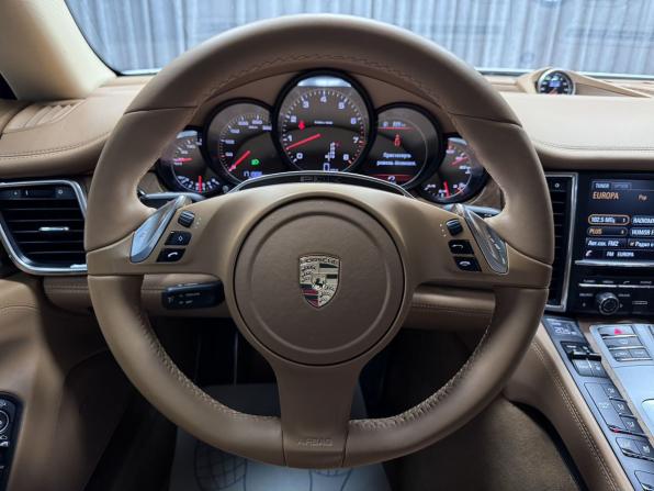 Porsche Panamera I Рестайлинг с пробегом 2013 года, цена 2 460 000 рублей, 171986 км, лифтбек, Автокод Объявления