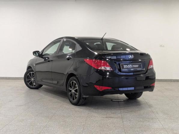 Hyundai Solaris I Рестайлинг с пробегом 2016 года, цена 1 290 000 рублей, 62389 км, седан, Автокод Объявления