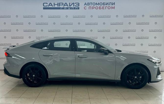 Changan UNI-V I с пробегом 2024 года, цена 2 800 000 рублей, 1790 км, лифтбек, Автокод Объявления