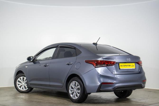 Hyundai Solaris II с пробегом 2019 года, цена 1 299 000 рублей, 180872 км, седан, Автокод Объявления