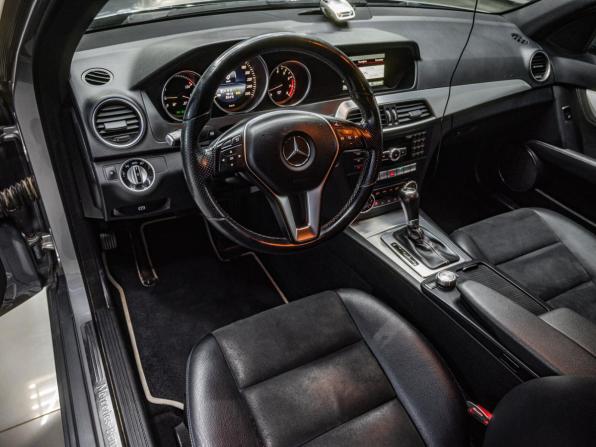 Mercedes-Benz C-Класс III (W204) Рестайлинг с пробегом 2013 года, цена 1 340 000 рублей, 309190 км, седан, Автокод Объявления