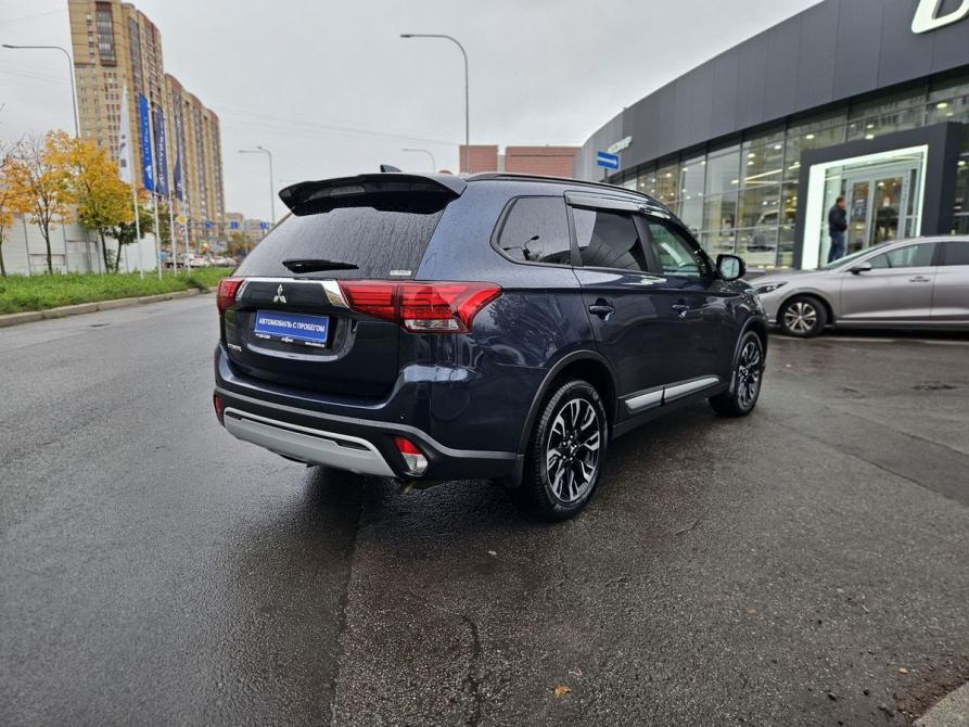Mitsubishi Outlander III Рестайлинг 3 Санкт-Петербург  - изображение 4