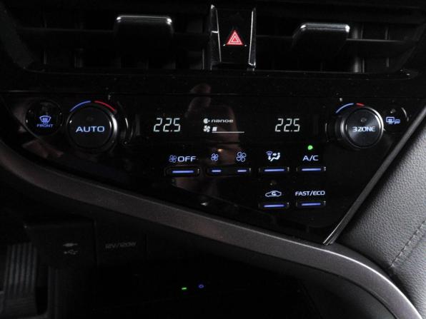 Toyota Camry VIII (XV70) Рестайлинг с пробегом 2021 года, цена 2 899 000 рублей, 75116 км, седан, Автокод Объявления