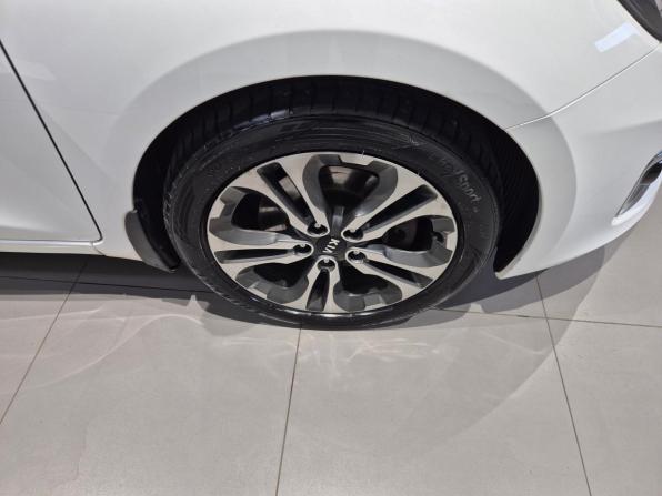 Kia Ceed II Рестайлинг с пробегом 2017 года, цена 1 199 000 рублей, 149733 км, хэтчбек, Автокод Объявления