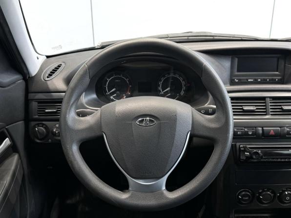 Lada (ВАЗ) Priora I Рестайлинг с пробегом 2015 года, цена 560 000 рублей, 135787 км, хэтчбек, Автокод Объявления