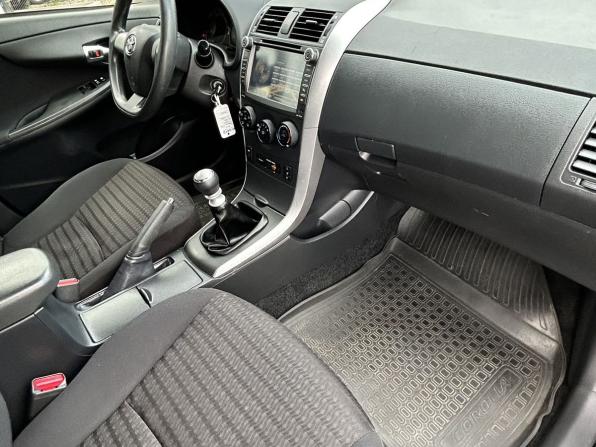 Toyota Corolla X (E140 E150) Рестайлинг с пробегом 2012 года, цена 989 000 рублей, 175243 км, седан, Автокод Объявления