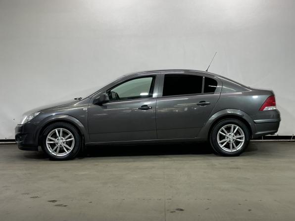 Opel Astra H Рестайлинг с пробегом 2011 года, цена 595 000 рублей, 150231 км, седан, Автокод Объявления